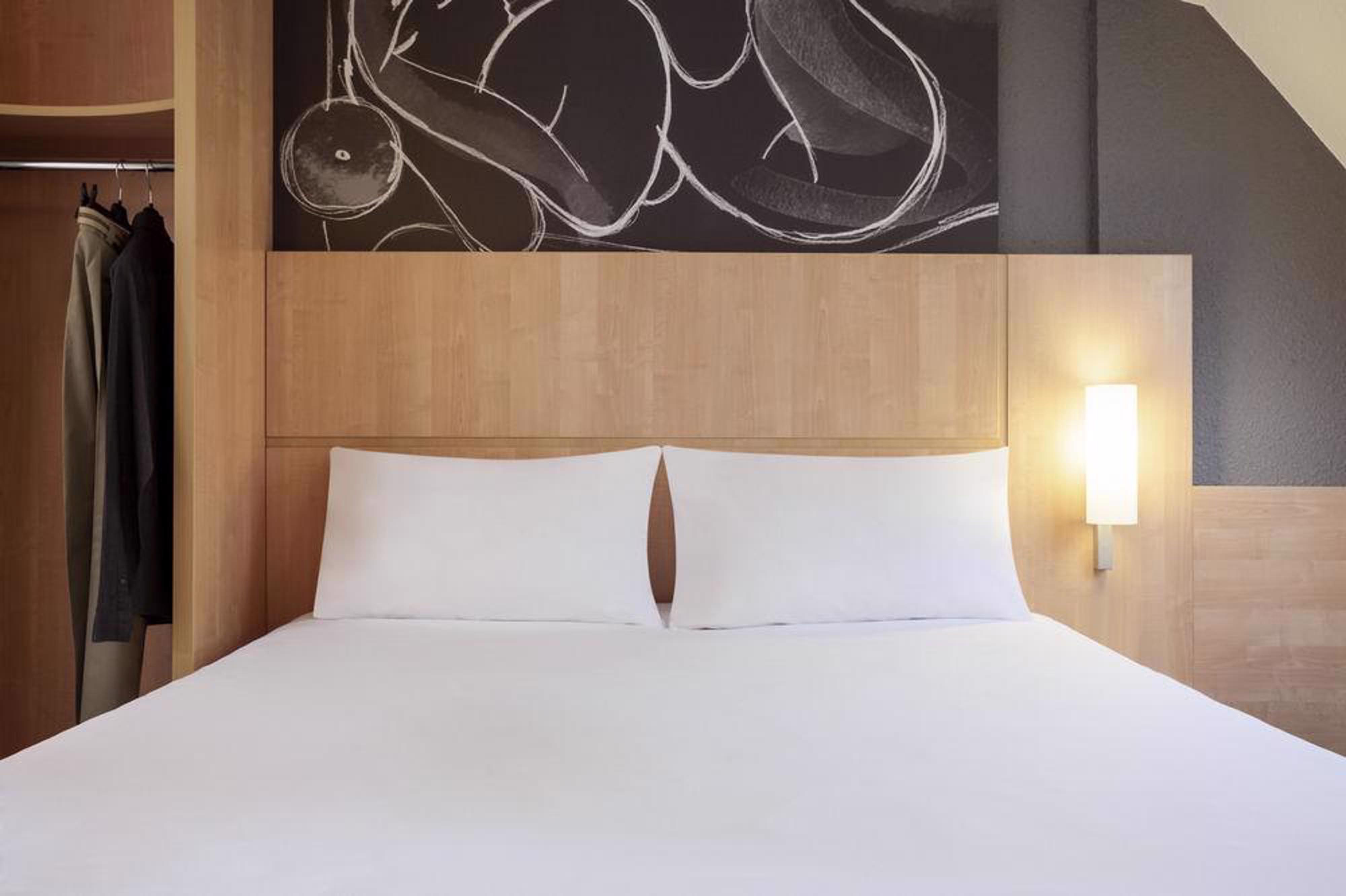 Ibis Maine Montparnasse Hotel Parijs