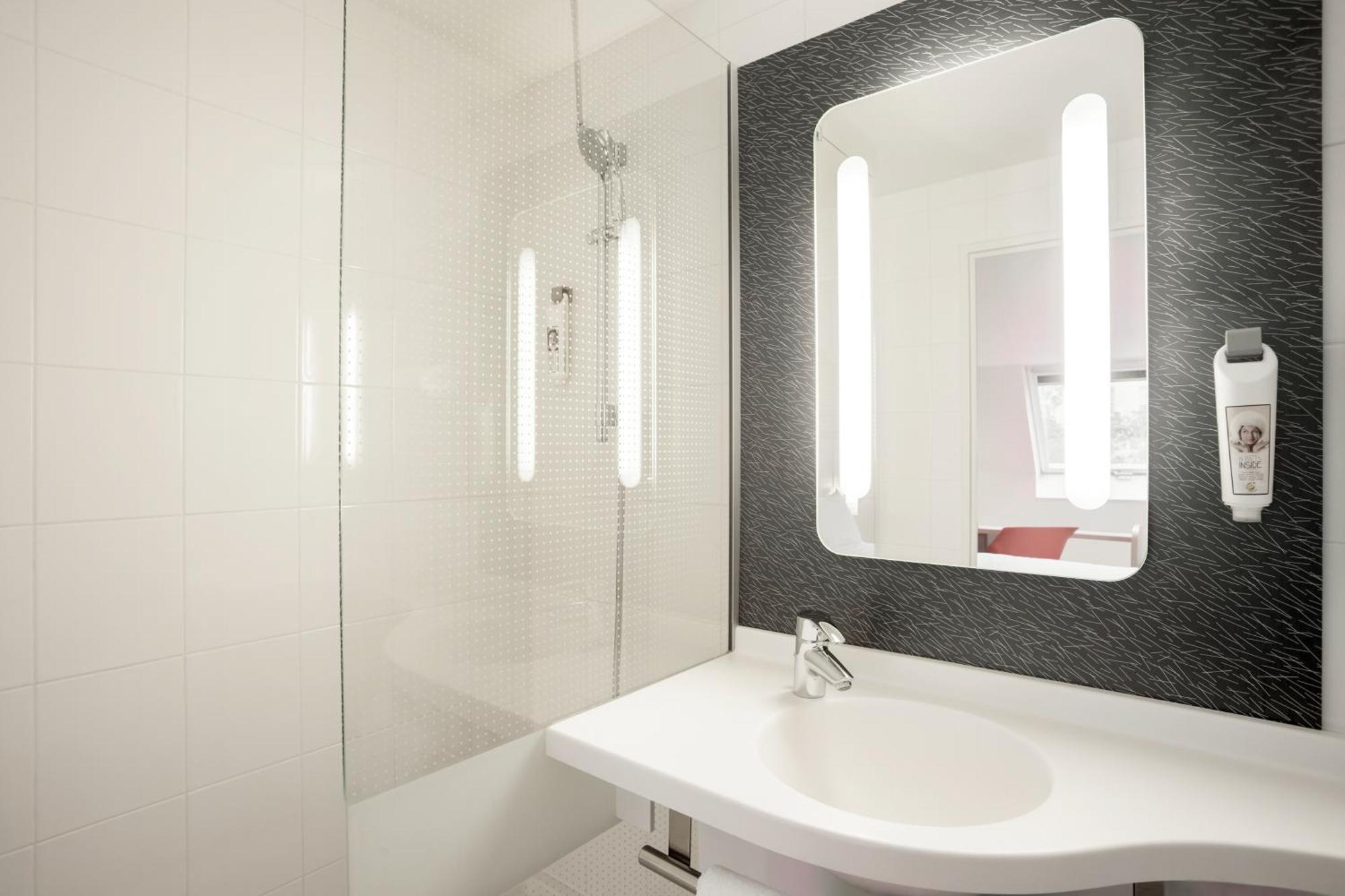 Hotel Ibis Maine Montparnasse Parijs