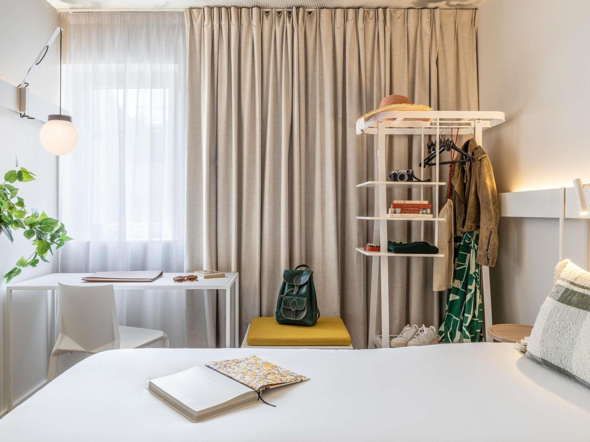 Hotel Ibis Maine Montparnasse París